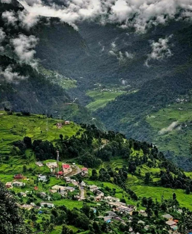 Moon Hotel Tungnath Ukhimath Esterno foto